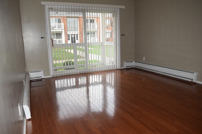 Living Room and Balcony - 2425 Torquay Ave