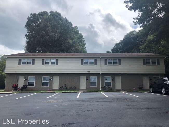 Primary Photo - 234 E Glendale Ave