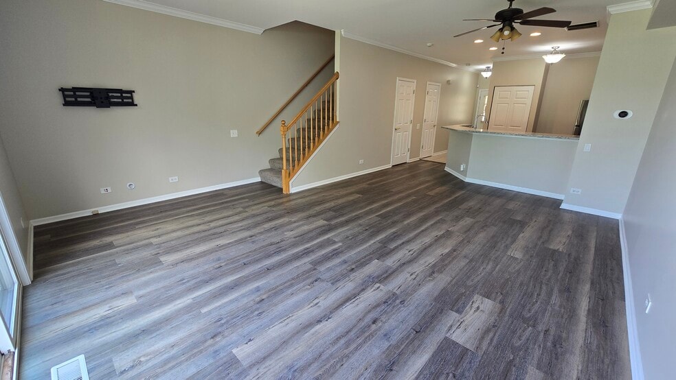 Open concept living and dining area - 2807 Stonewater Dr