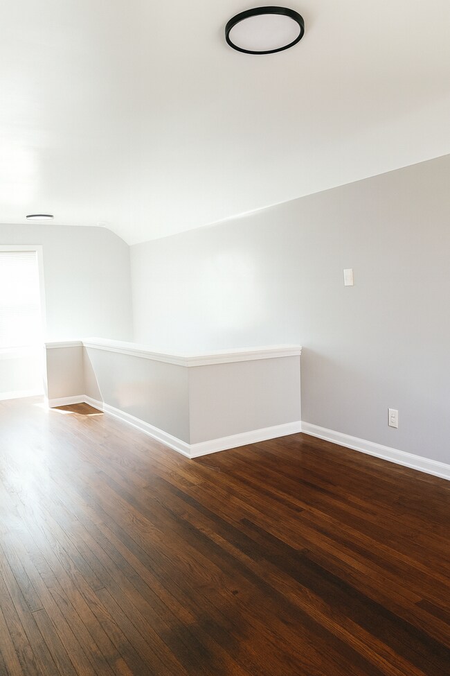 Building Photo - 9535 Hubbell-