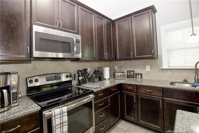 Building Photo - 747 Century Dr