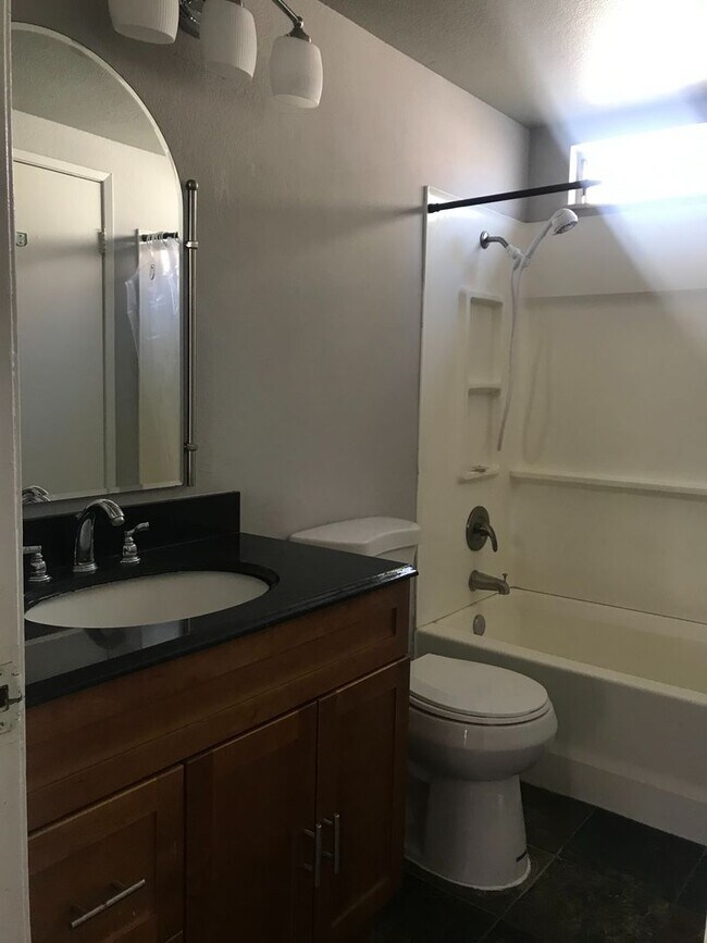 Building Photo - Colton Home in Cooley Ranch w/ Gardener Included