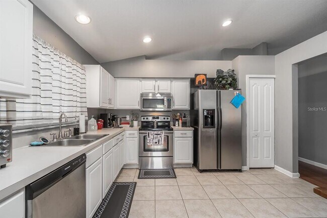 Building Photo - 11525 Misty Isle Ln
