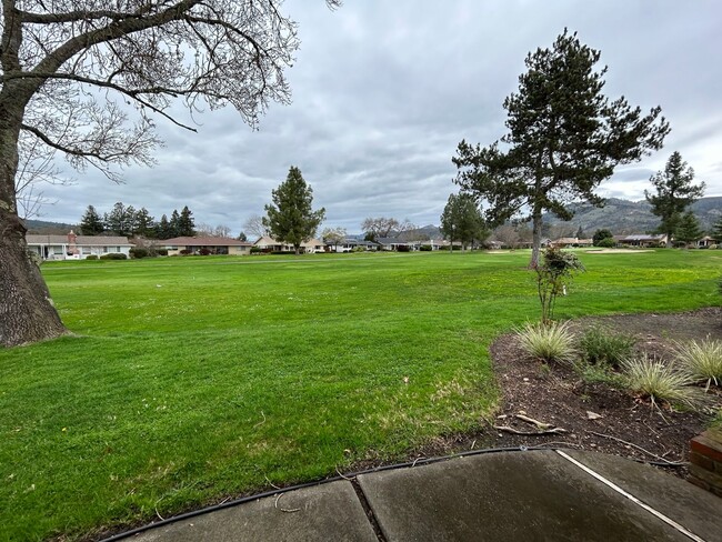 Building Photo - Charming 3bd/2ba Golf Course in Oakmont!