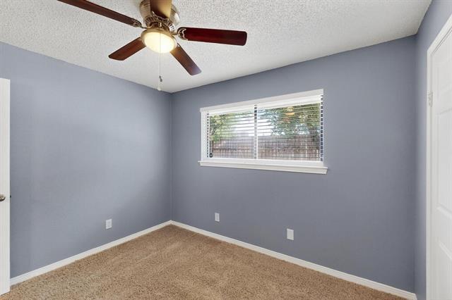 Building Photo - 1902 N Irving Heights Dr