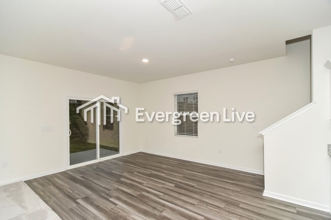 Building Photo - 1064 Large Poppy Dr