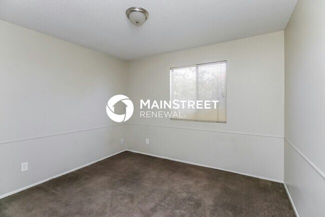 Building Photo - 3 Bedroom Pet-Friendly Home in Glendale, AZ with Main Street Renewal