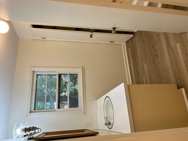 Building Photo - 2660 Tiffany St