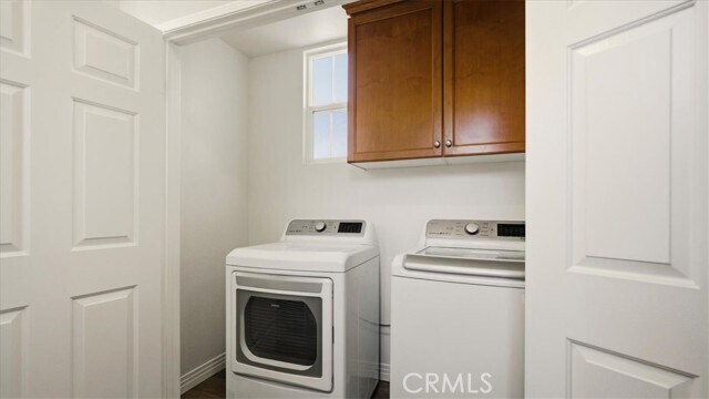 Building Photo - 8 Madagascar