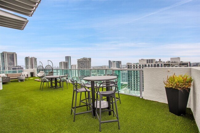 Building Photo - 3301 NE 1st Ave