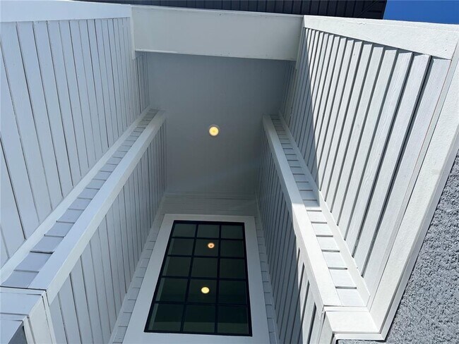 Building Photo - 17333 Luminous Ave