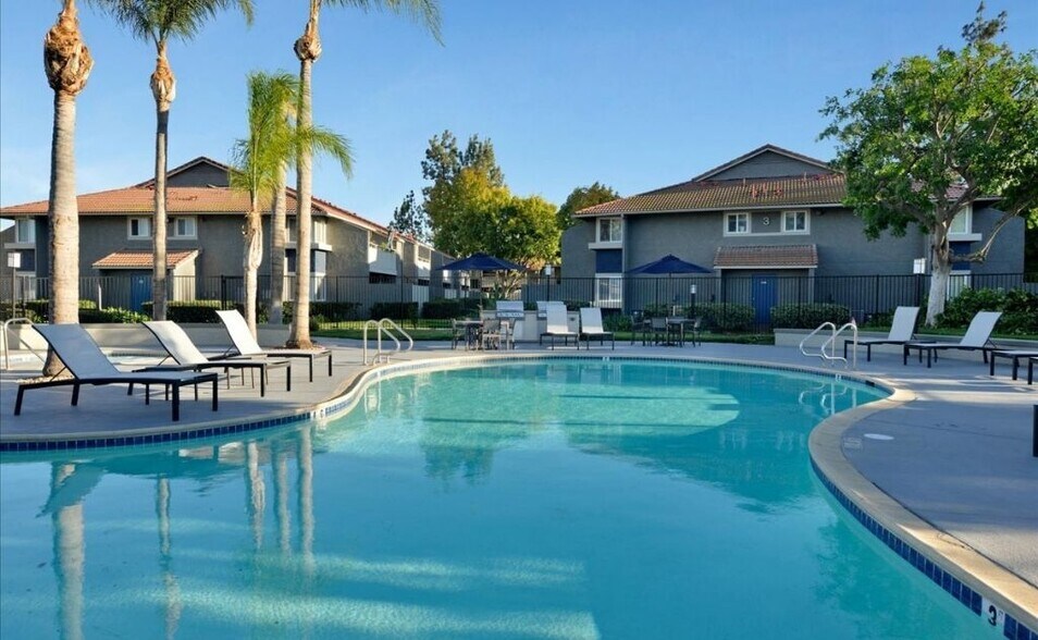 The 3900 Apartments 3900 Fir Tree Dr Riverside CA 92505 Apartment