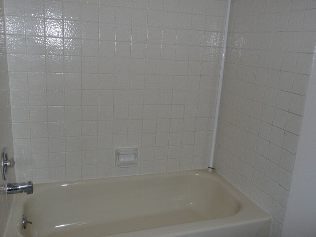 Building Photo - Independence Park 2bed two story washer & ...