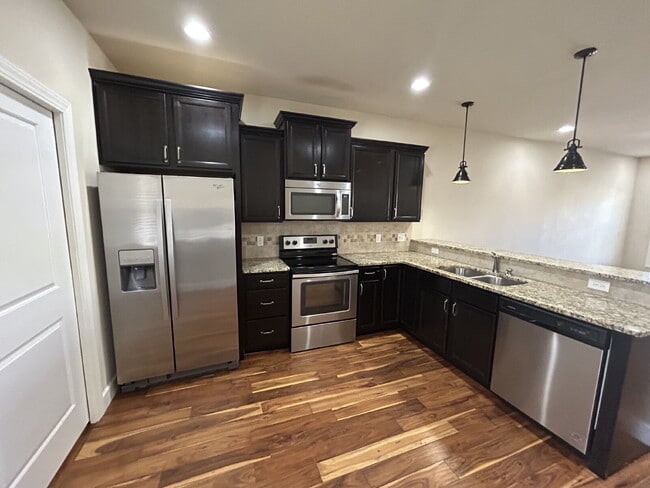 Building Photo - 2BD 2BA Duplex Unit Cooper Square