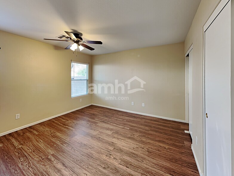 Building Photo - 6358 W Haleh Ave