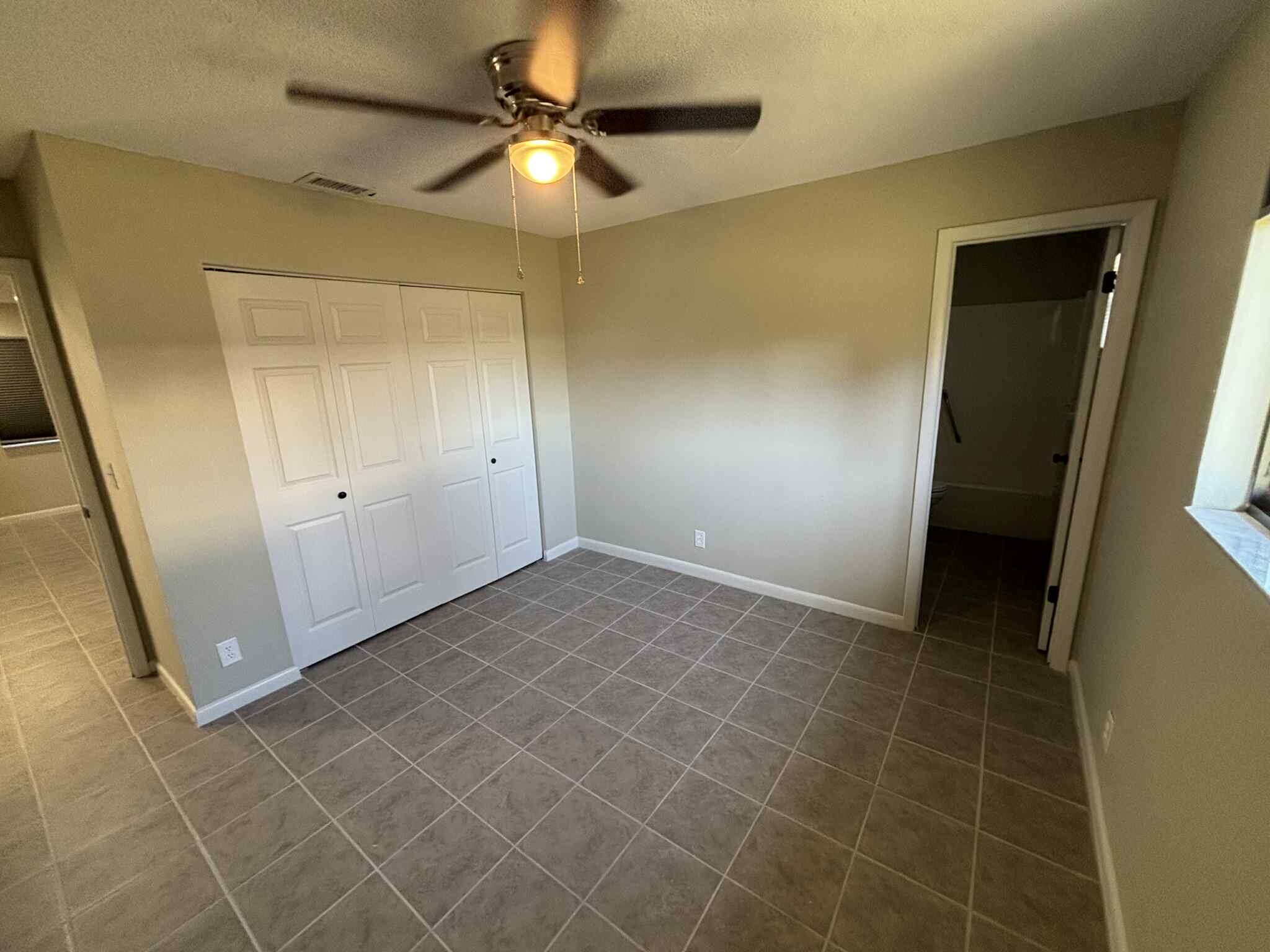 Building Photo - 3815 NW Huntsboro St