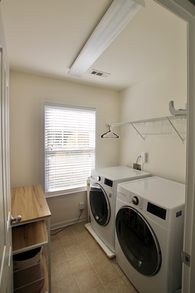 Building Photo - 12123 Monteith Grove Dr