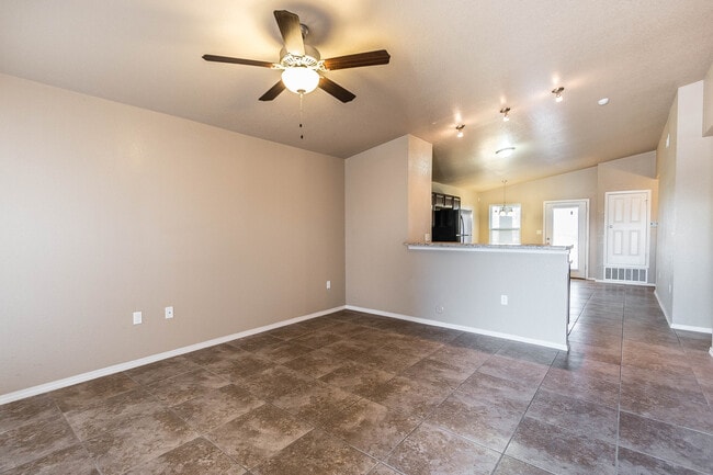 Building Photo - 10712 Blue Sage Cir