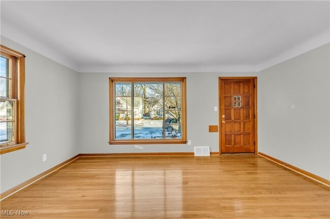 Building Photo - 20870 Wilmore Ave