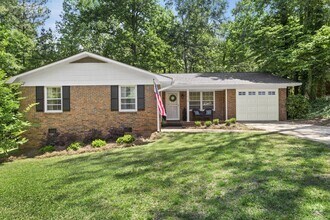 Building Photo - 1020 Rustic Ridge Rd