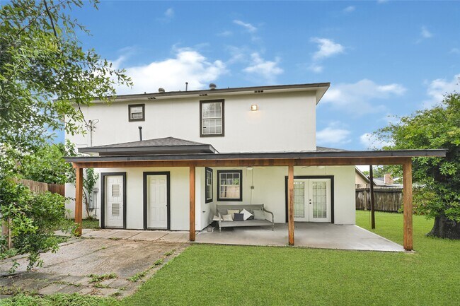 Building Photo - 10535 Emnora Ln