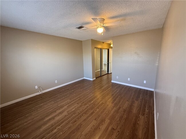 Building Photo - 1912 Harvest Dr