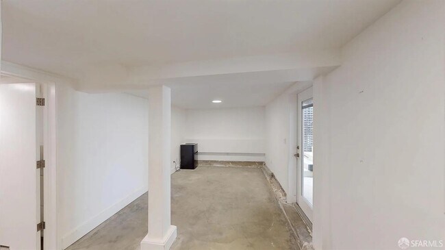 Building Photo - 642 Mississippi St