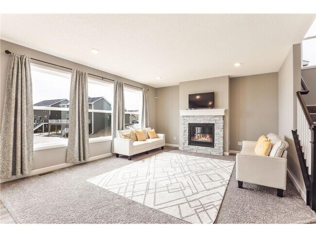 Building Photo - Rare basically brand new construction home...