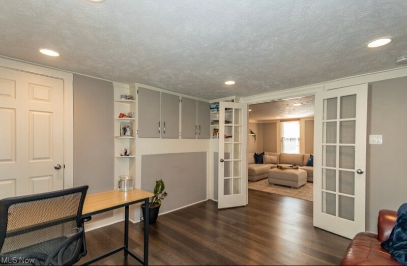 Building Photo - 37848 Euclid Ave