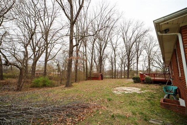 Building Photo - Charming Single-Story Home on a Spacious L...