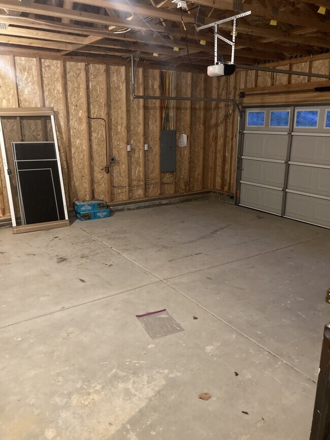 Building Photo - 1812 S 250th St