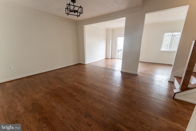 Building Photo - 7426 Rhondda Dr