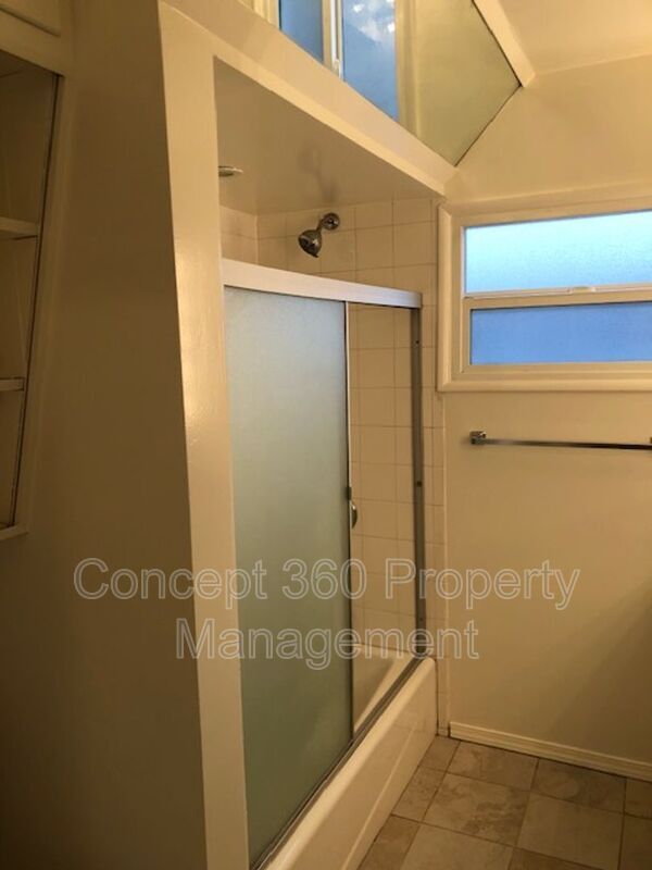 Building Photo - 3153 W 155th St