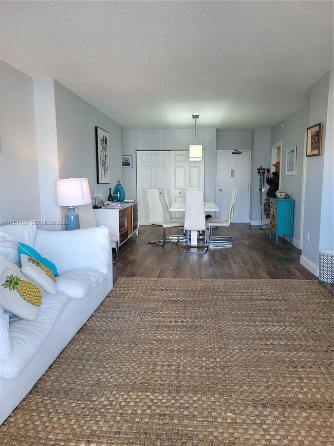 Building Photo - 1985 S Ocean Dr