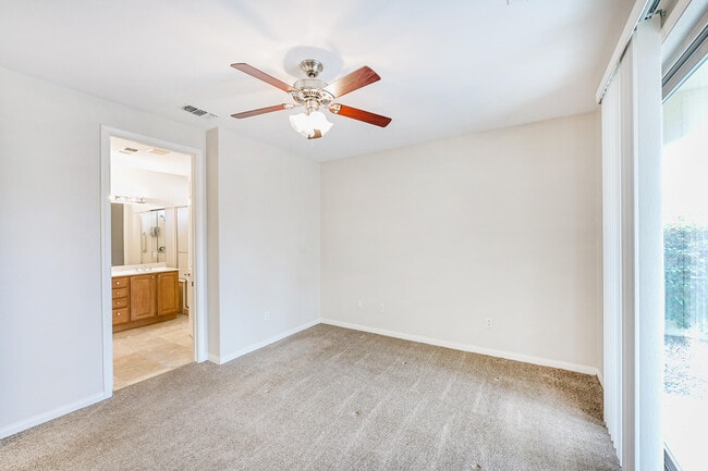 Building Photo - 41544 Via Arleta