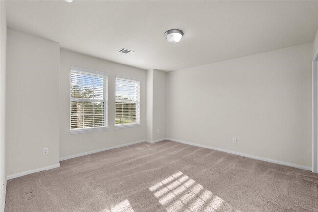 Building Photo - 2246 Oakleaf Trail Ln
