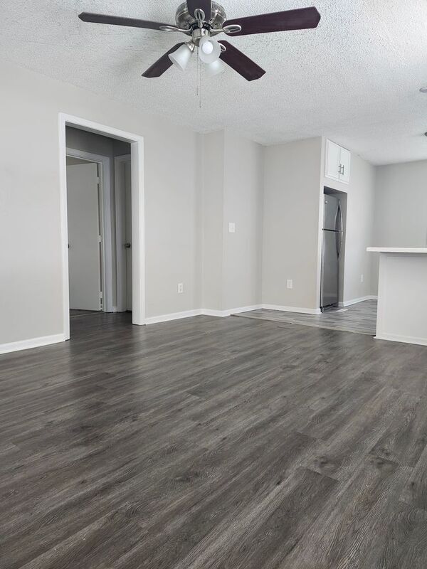 Building Photo - 1720 S Sterling Ave