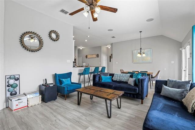 Building Photo - 1904 Hidden Fairway Dr