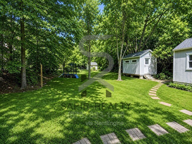 Building Photo - 1171 Arborvista Dr NE