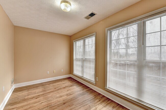 Building Photo - 40 Wisteria Blvd