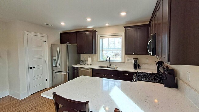 Building Photo - 3108 1/2 Hickory Rd - 3108 1/2 Hickory Rd