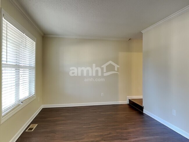 Building Photo - 3951 Saint George Ter SW