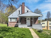 Building Photo - 3037 Blackridge Ave