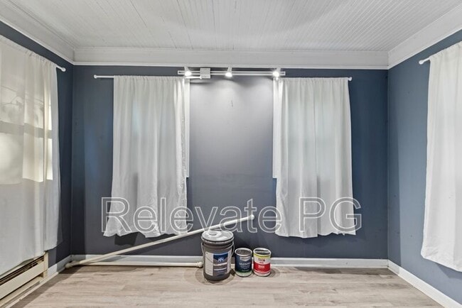 Building Photo - 8803 Weldon Dr