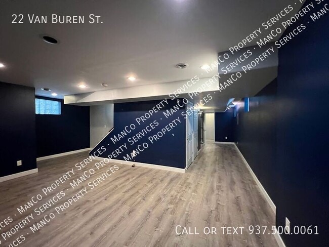 Building Photo - 22 Van Buren St