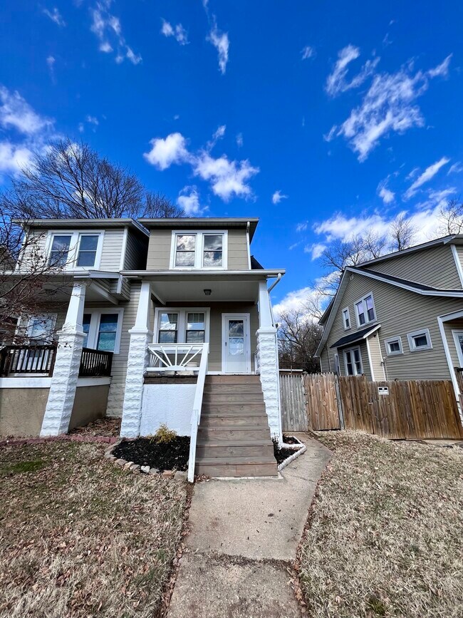 Primary Photo - 410 Walcott Rd