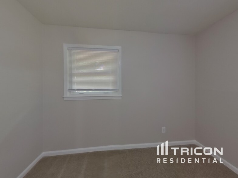 Building Photo - 5535 Crestland Ct