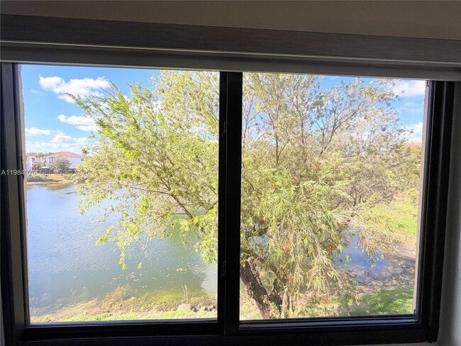 Building Photo - 10233 NW 9th St Cir