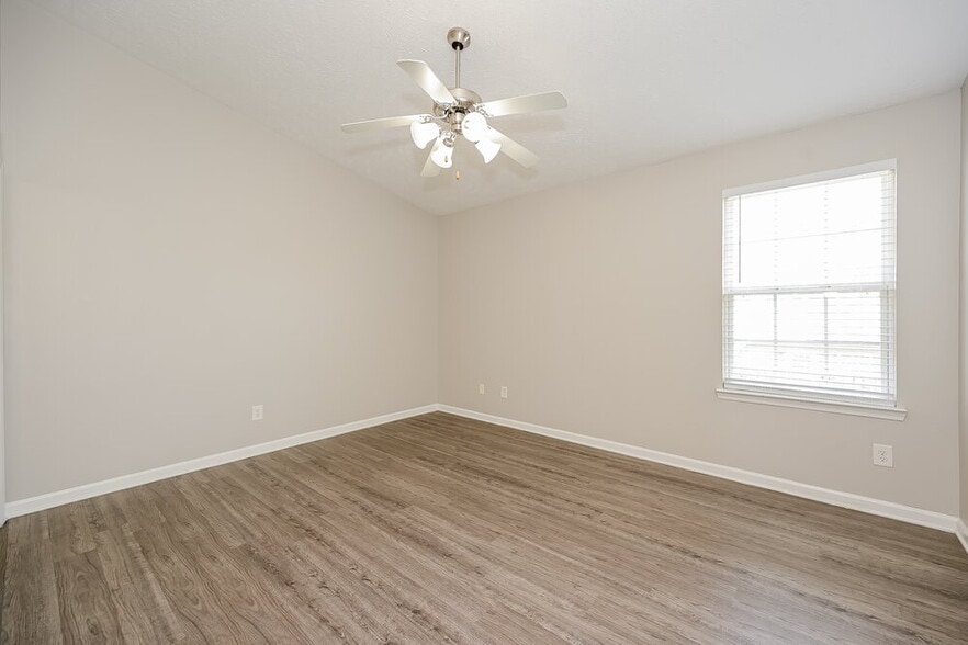 Building Photo - 3007 RG Buchanan Dr