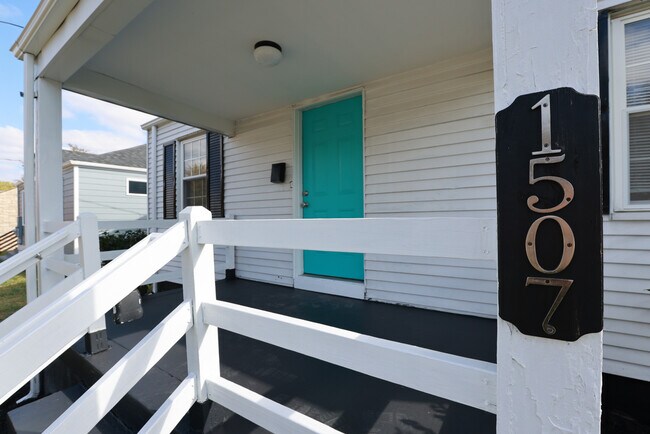 Building Photo - 1507 N 30th St